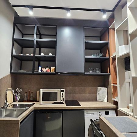 Tam Serviced Studio Apartments Next To Blloku Тирана Экстерьер фото