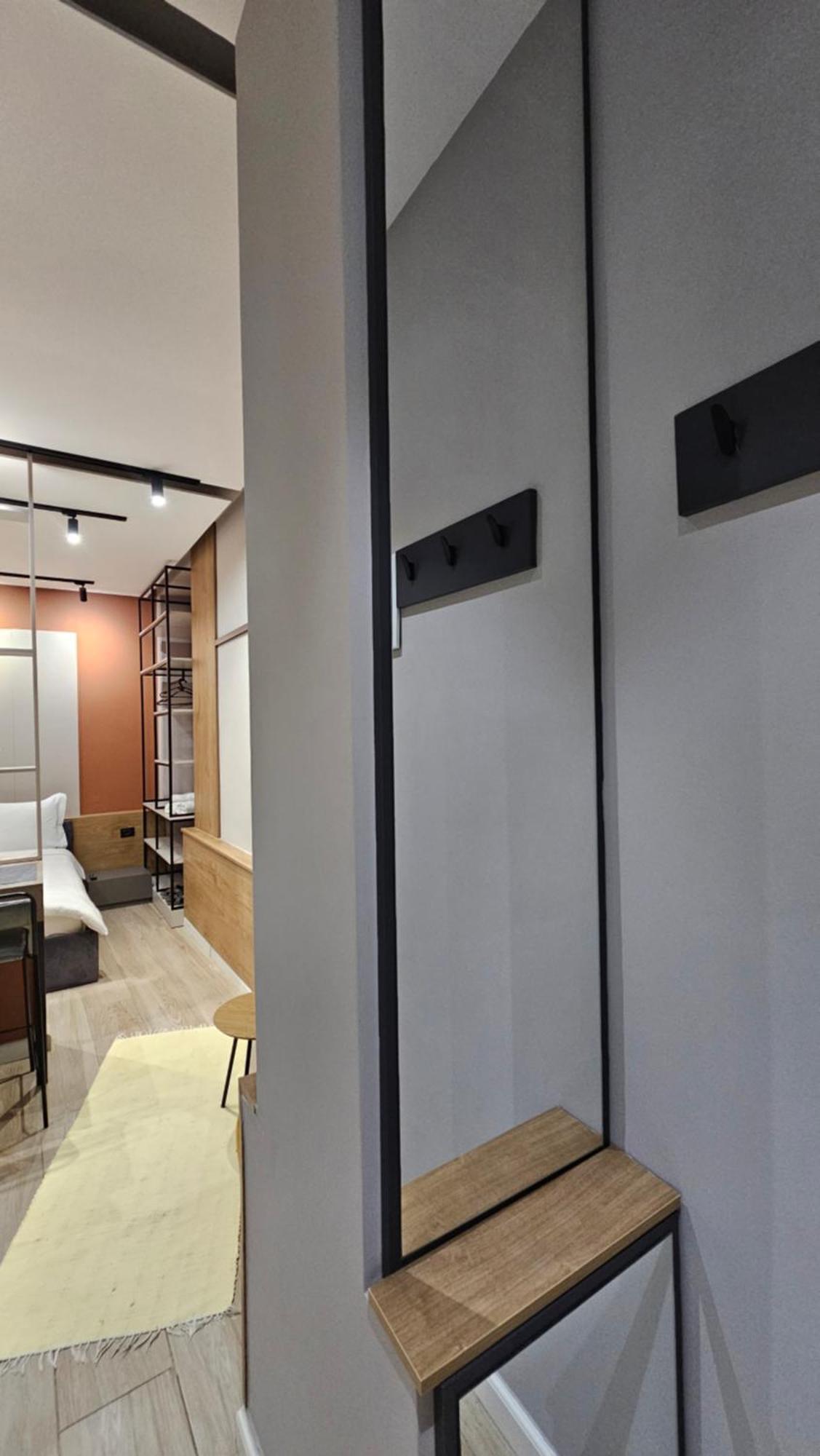 Tam Serviced Studio Apartments Next To Blloku Тирана Экстерьер фото