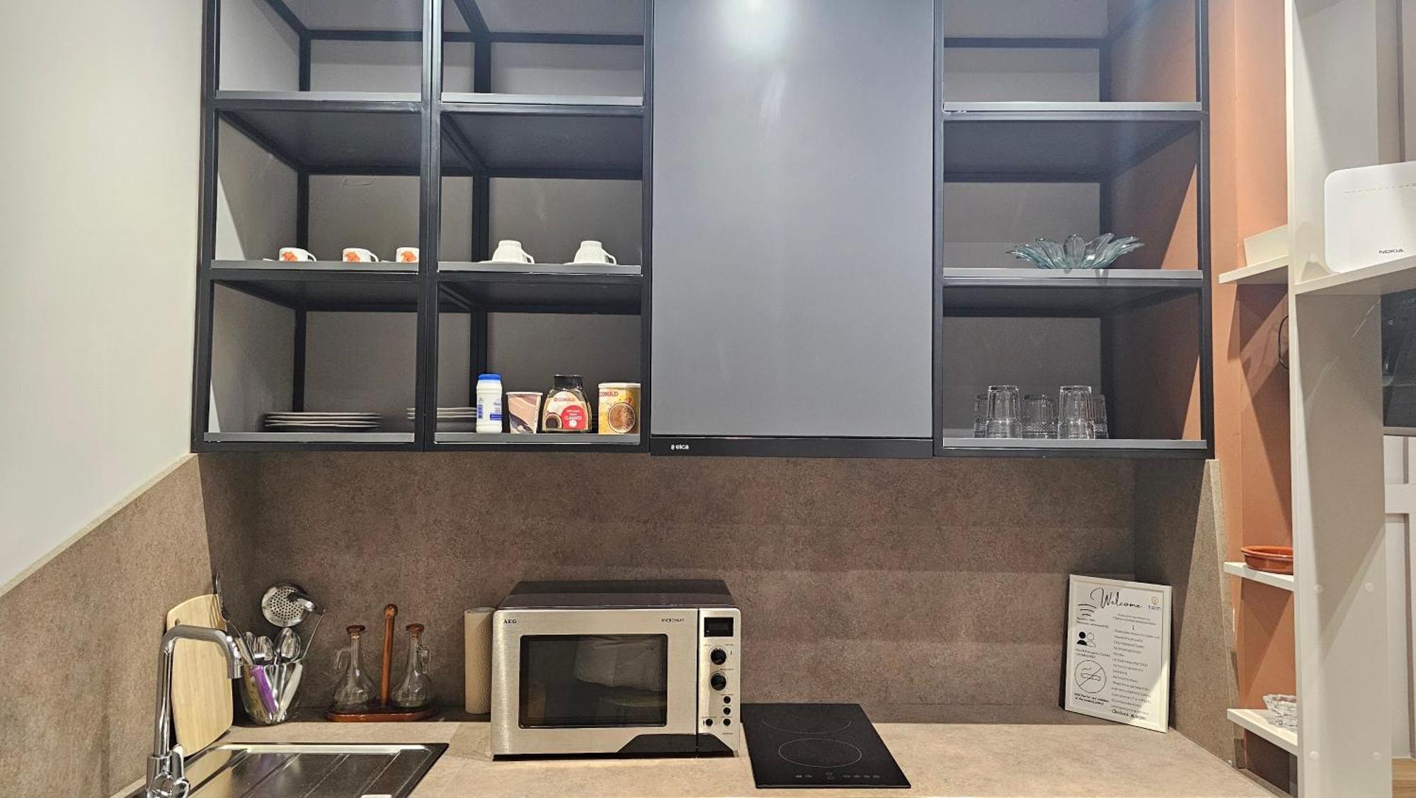 Tam Serviced Studio Apartments Next To Blloku Тирана Экстерьер фото