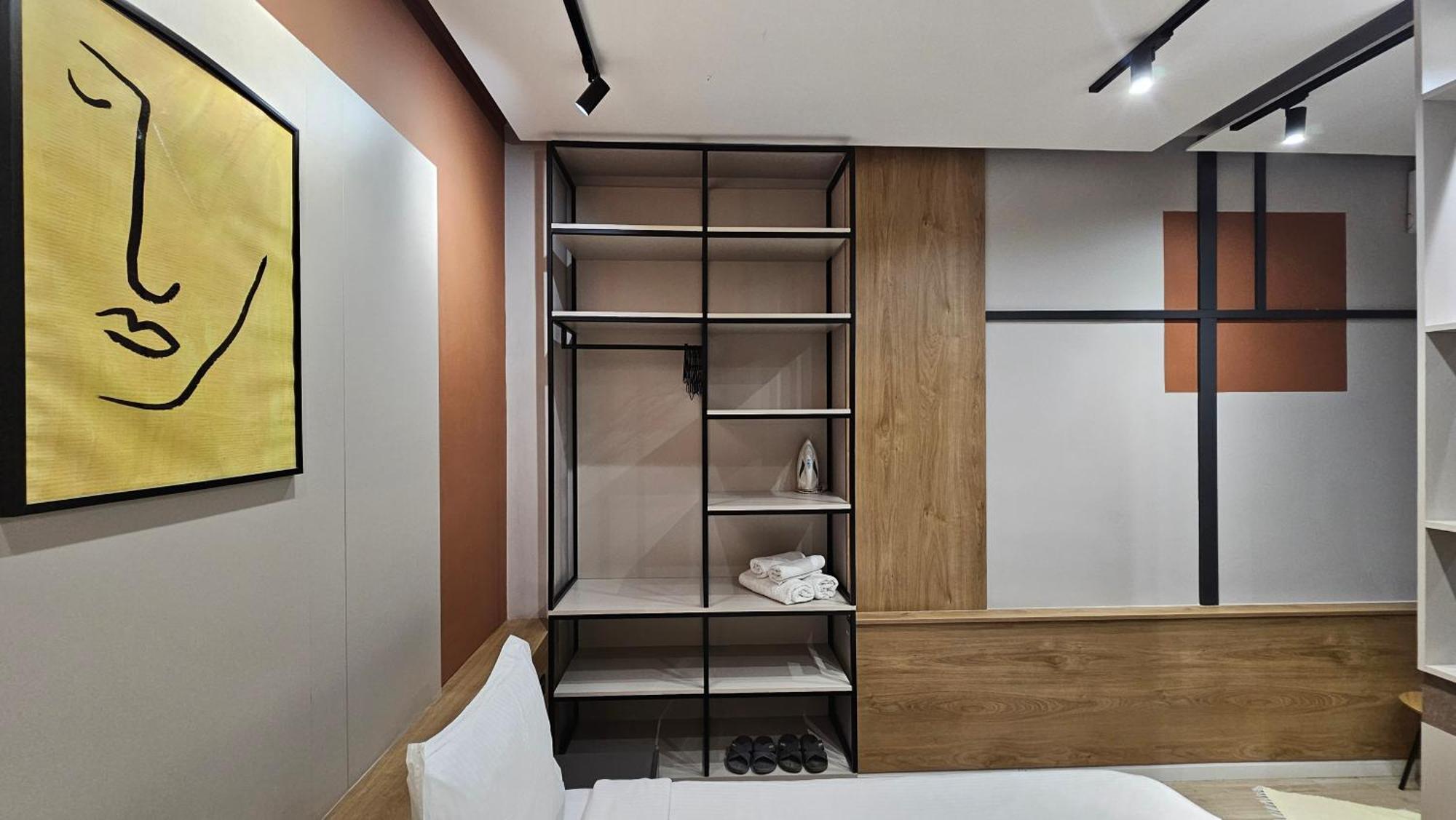 Tam Serviced Studio Apartments Next To Blloku Тирана Экстерьер фото