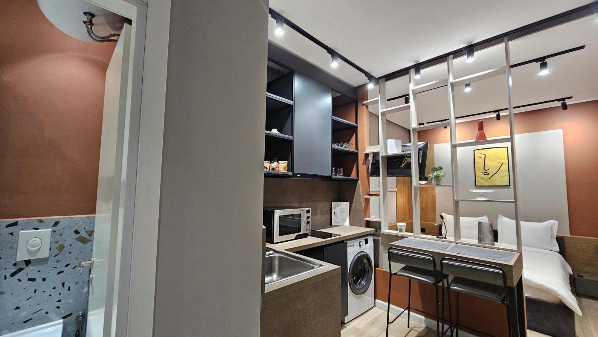 Tam Serviced Studio Apartments Next To Blloku Тирана Экстерьер фото