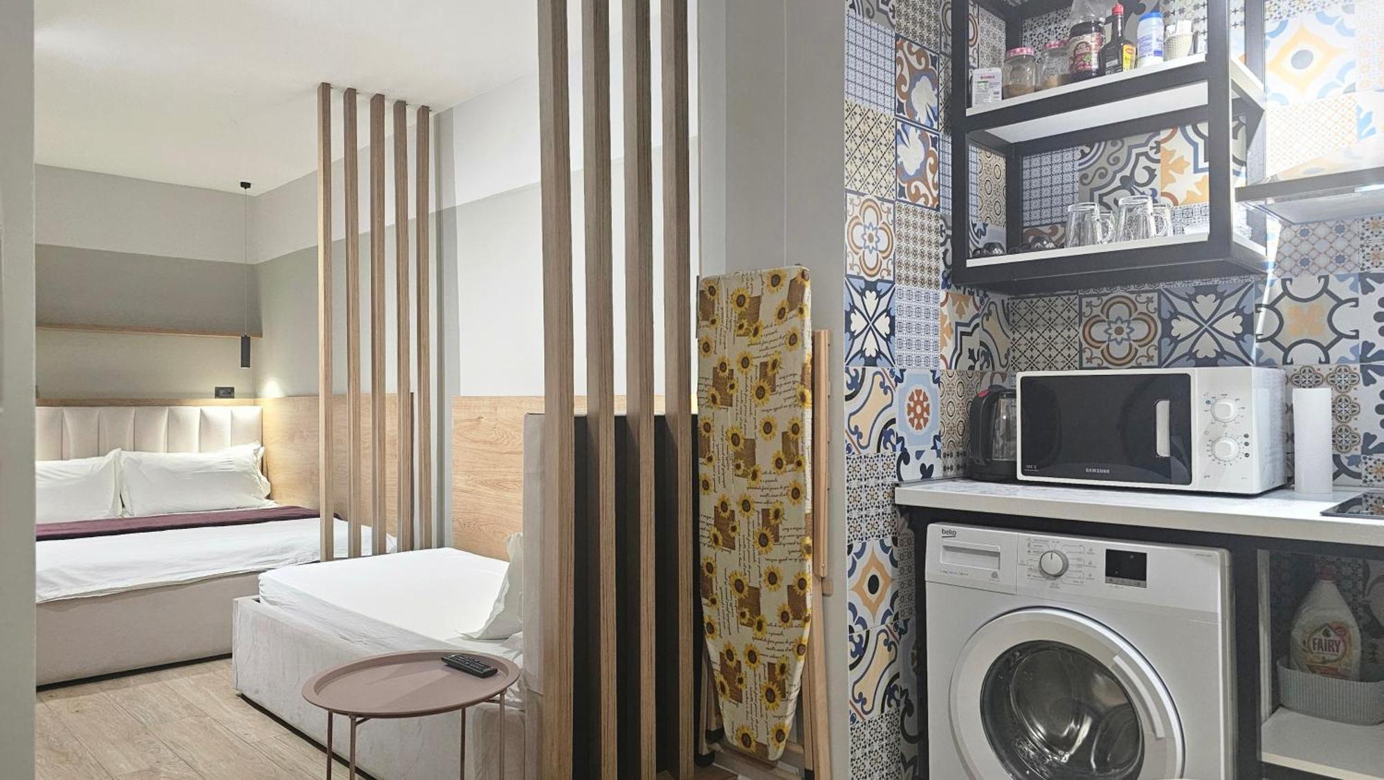 Tam Serviced Studio Apartments Next To Blloku Тирана Экстерьер фото