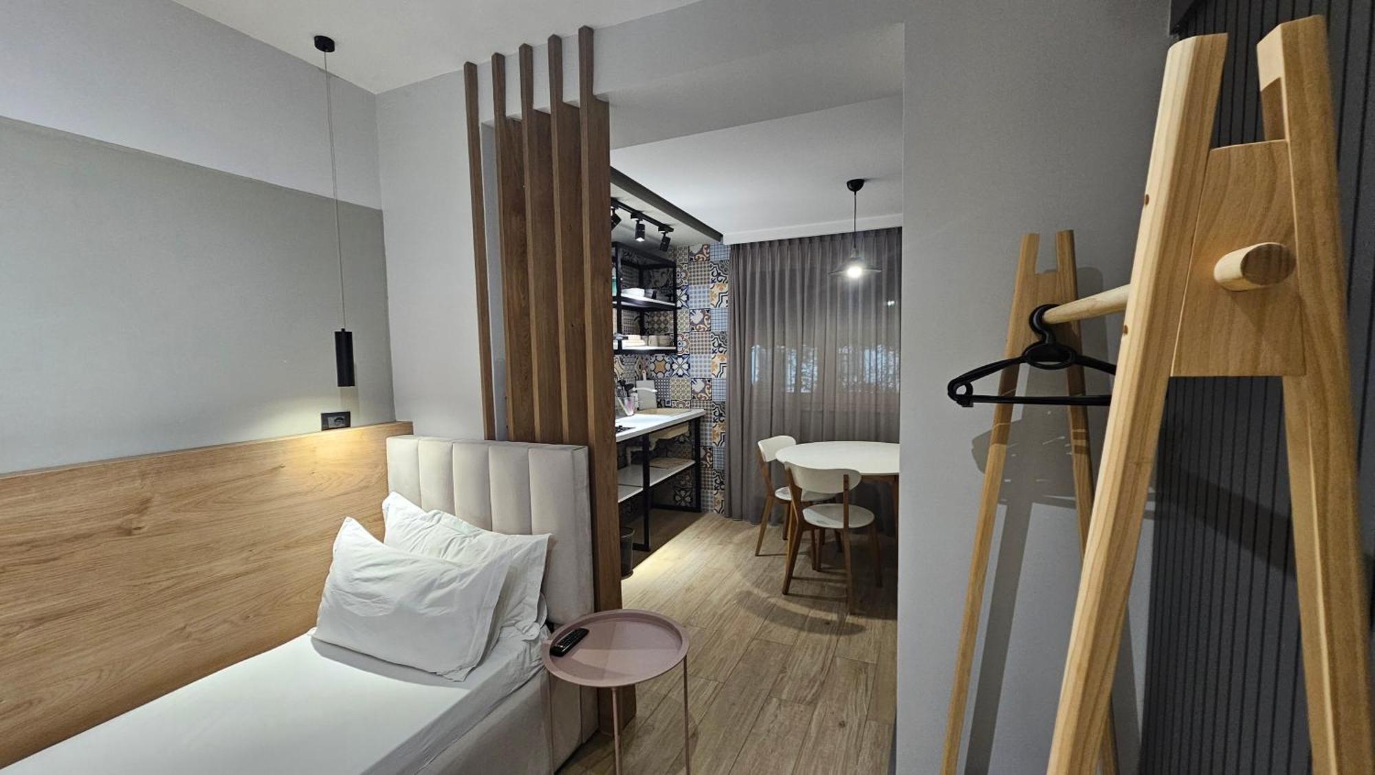 Tam Serviced Studio Apartments Next To Blloku Тирана Экстерьер фото