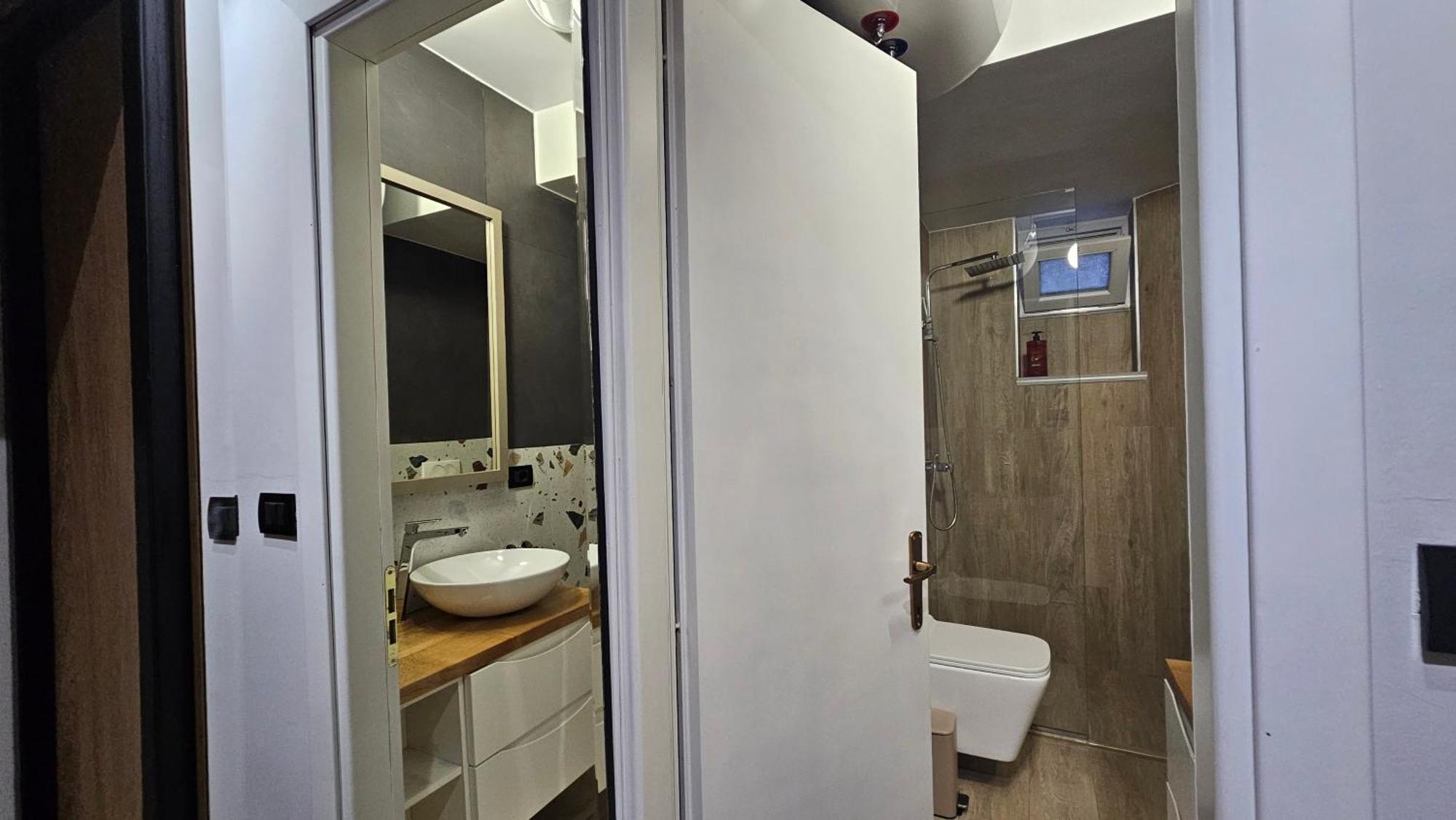 Tam Serviced Studio Apartments Next To Blloku Тирана Экстерьер фото